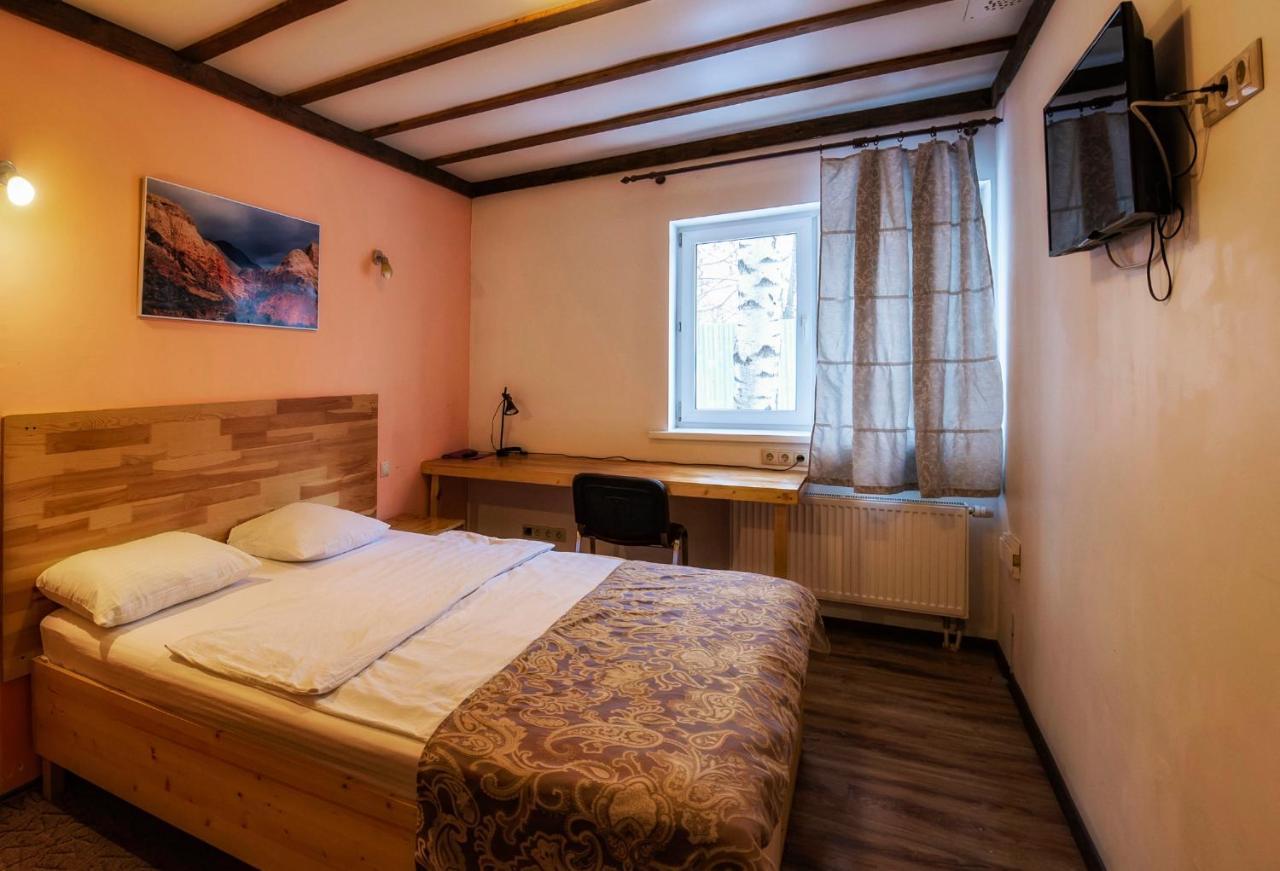 Znamenitiy Dom On Shchorsa Hotel Mytiszczi Zewnętrze zdjęcie